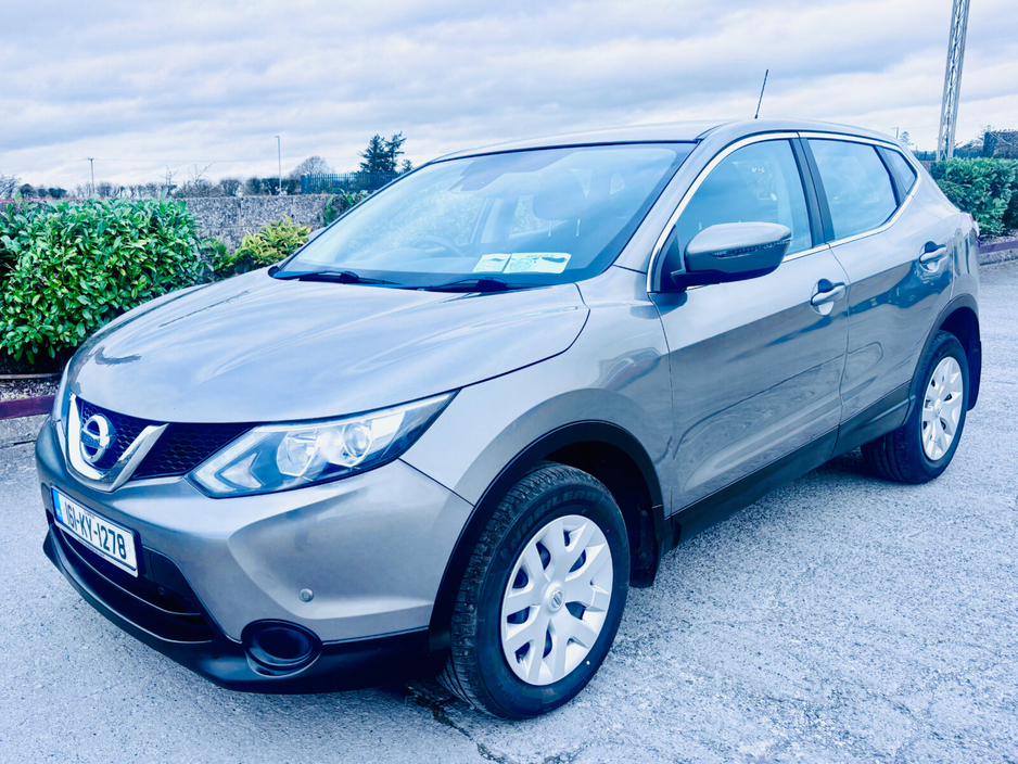 2016 Nissan Qashqai - image 2