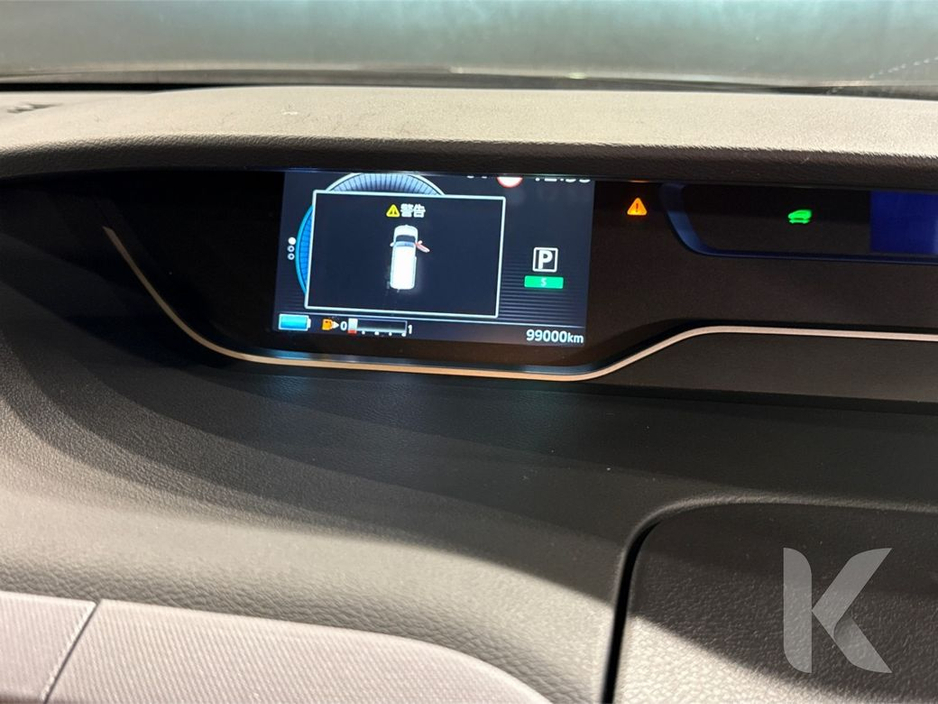 2022 Nissan Serena - image 22