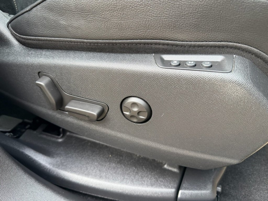 2023 DS Automobiles DS 7 - image 27