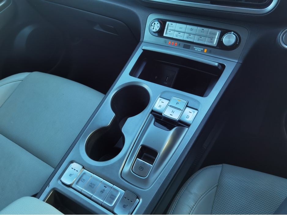 2022 Hyundai Kona - image 17