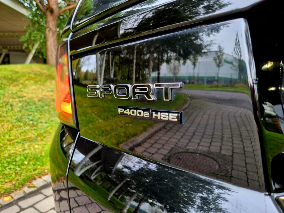 2021 Land Rover Range Rover Sport - image 23