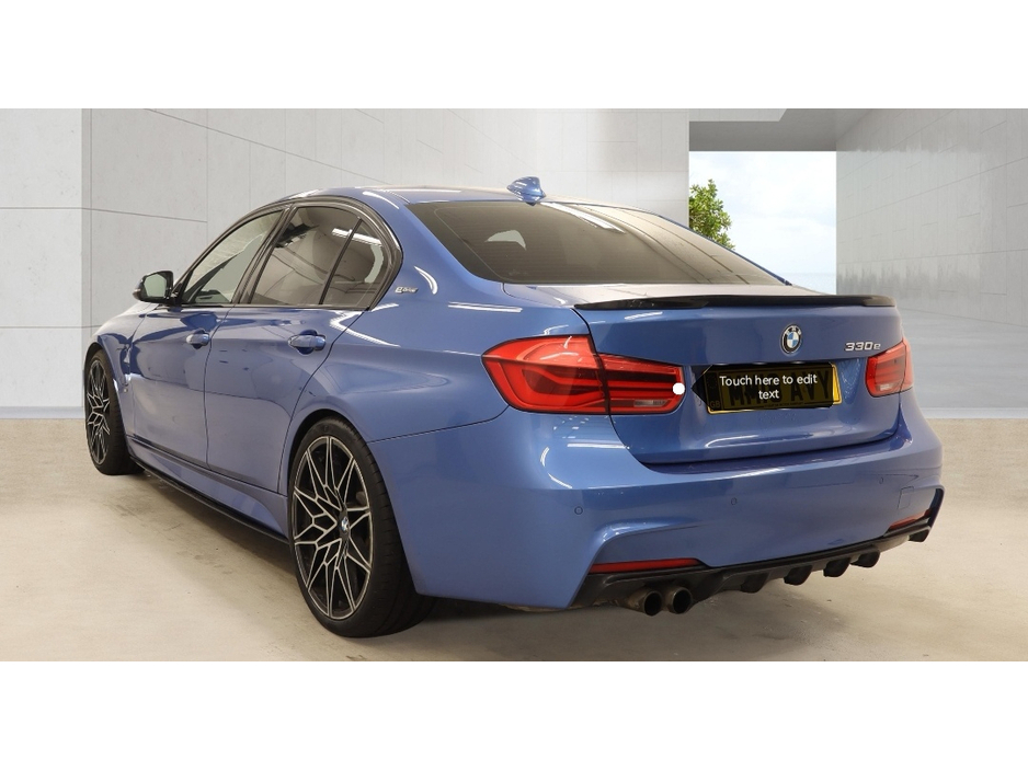 2018 BMW 3 Series - image 5