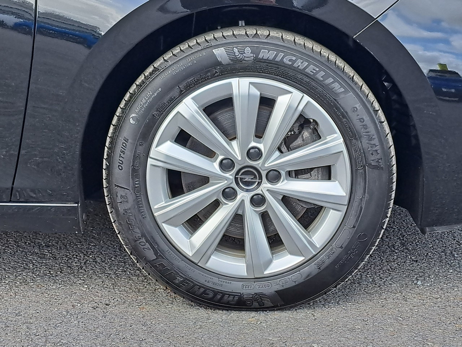 2024 Opel Astra - image 12