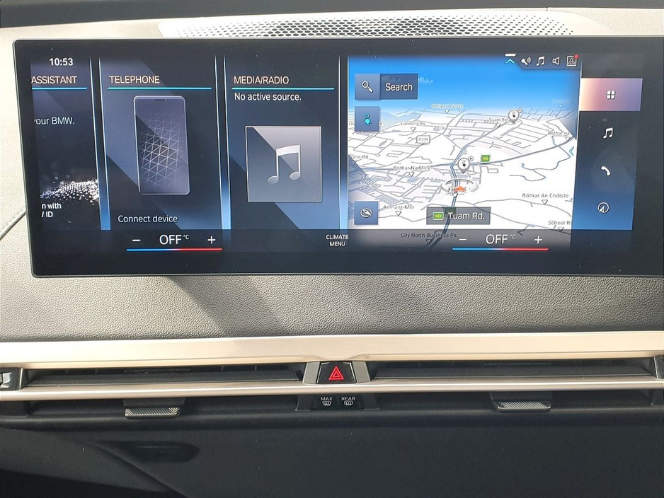 2022 BMW iX - image 8