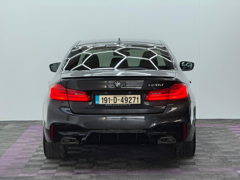 2019 BMW 5 Series - image 5