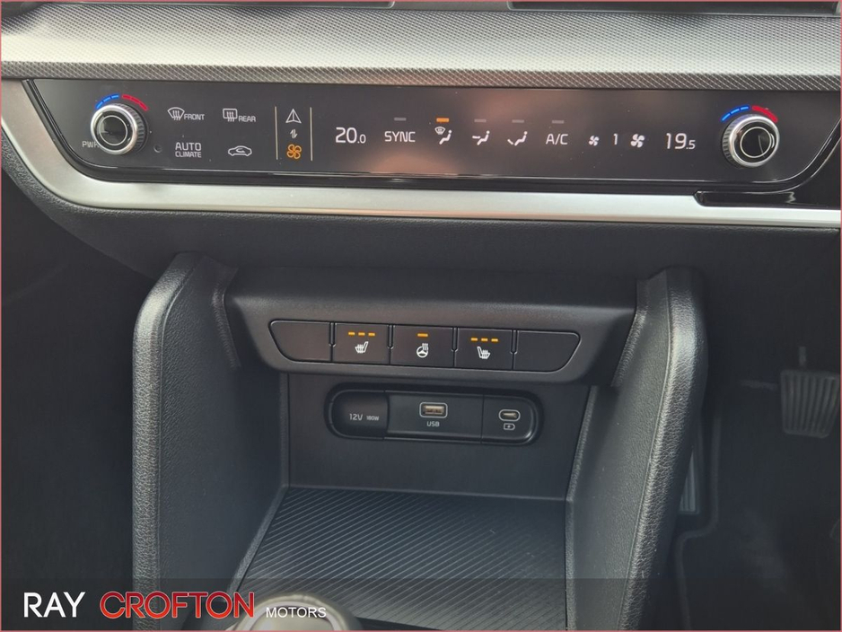 2022 Kia Sportage - image 13