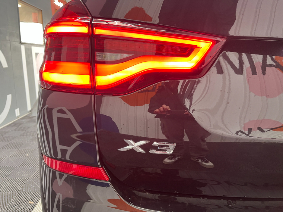 2021 BMW X3 - image 7