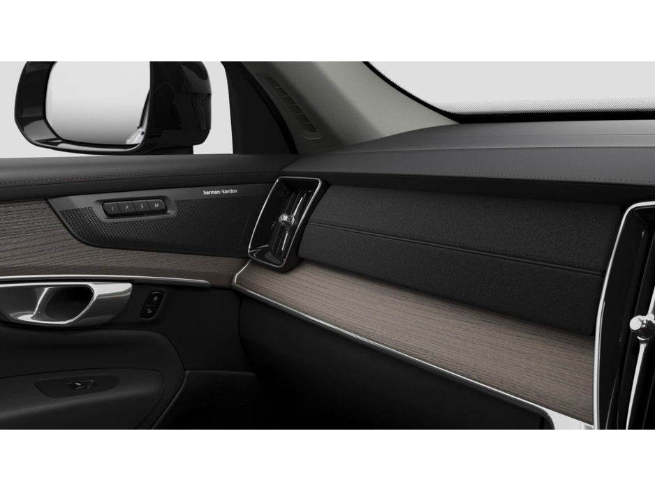 2026 Volvo XC90 - image 15