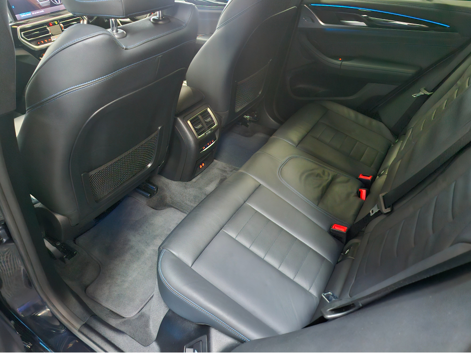 2023 BMW iX3 - image 9