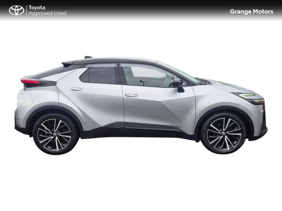 2024 Toyota C-HR - image 3