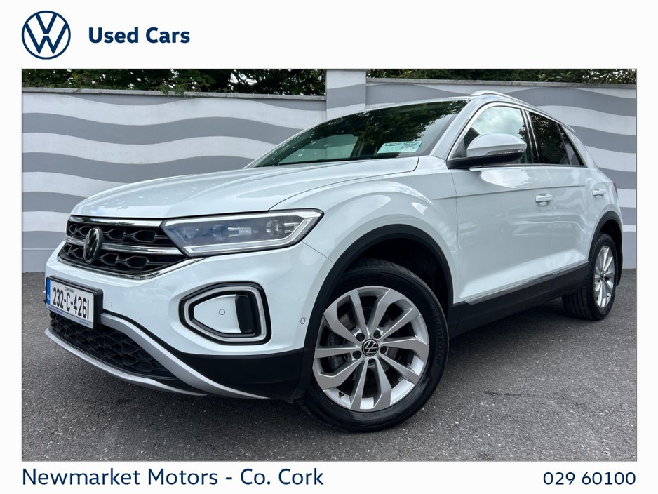 2023 Volkswagen T-Roc - image 12