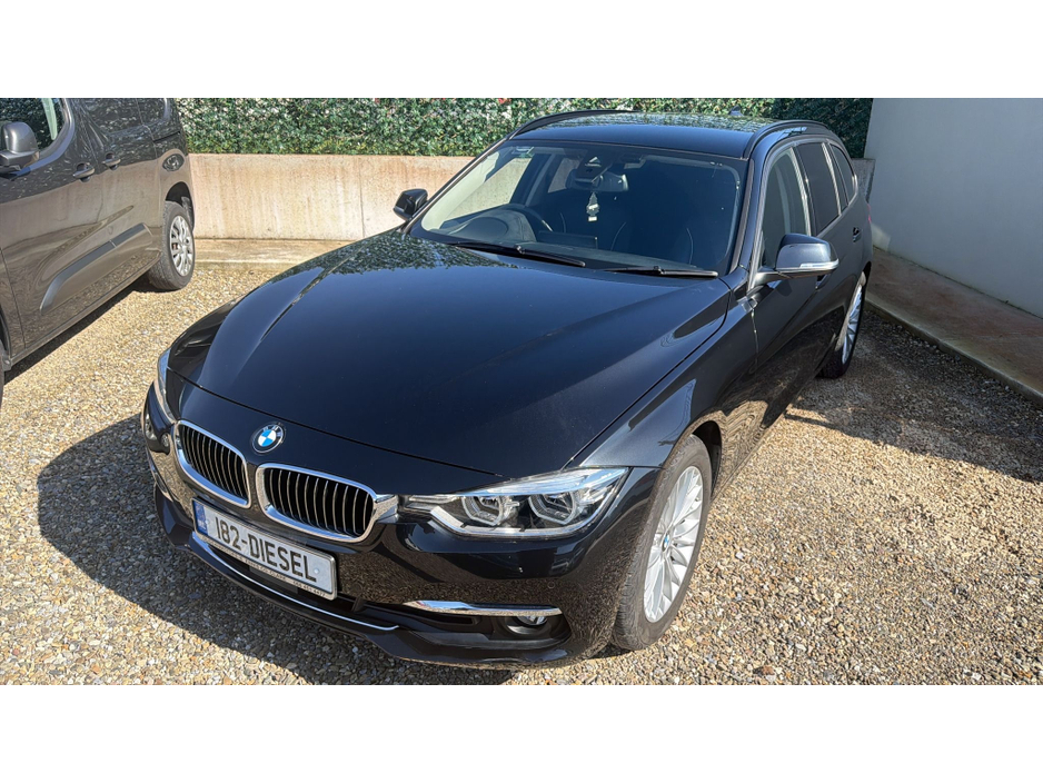 2018 BMW 3 Series - image 2