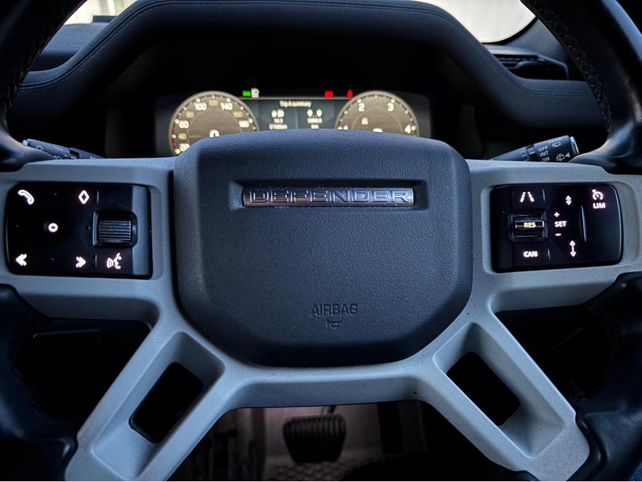 2023 Land Rover Defender - image 13