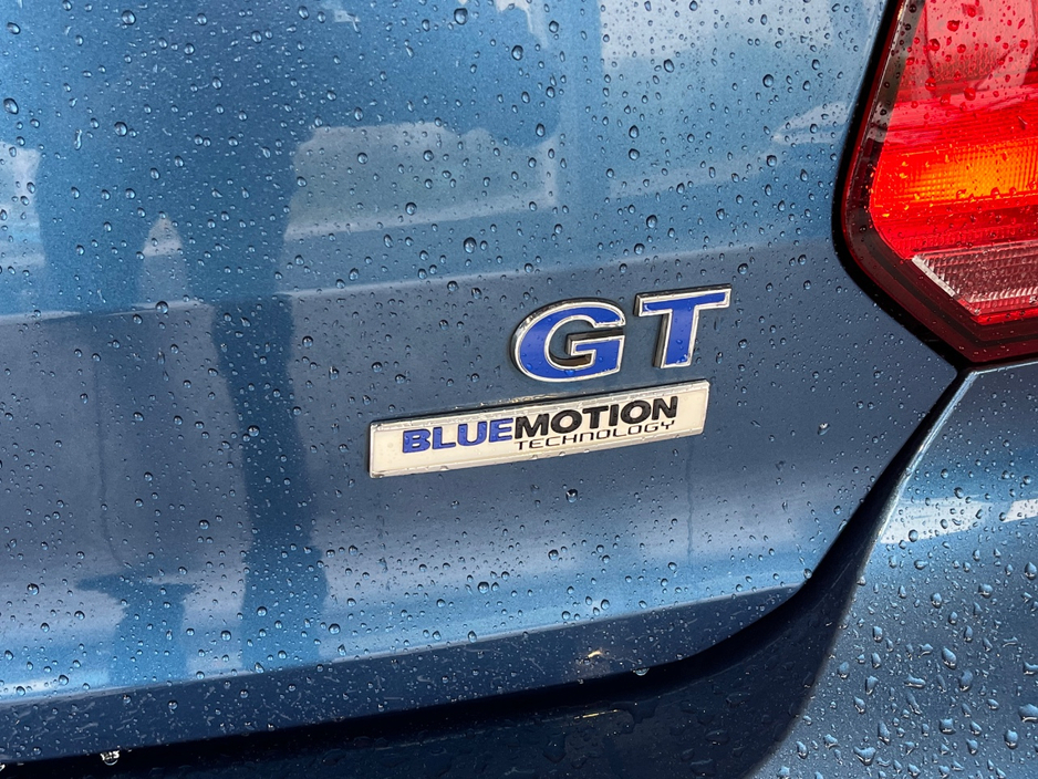 2017 Volkswagen Polo - image 9