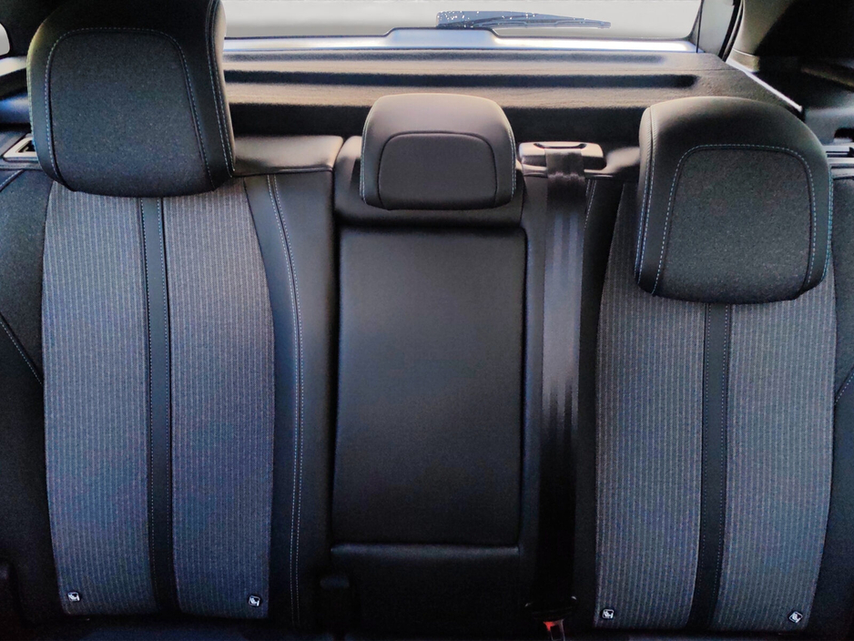 2022 Peugeot 3008 - image 13