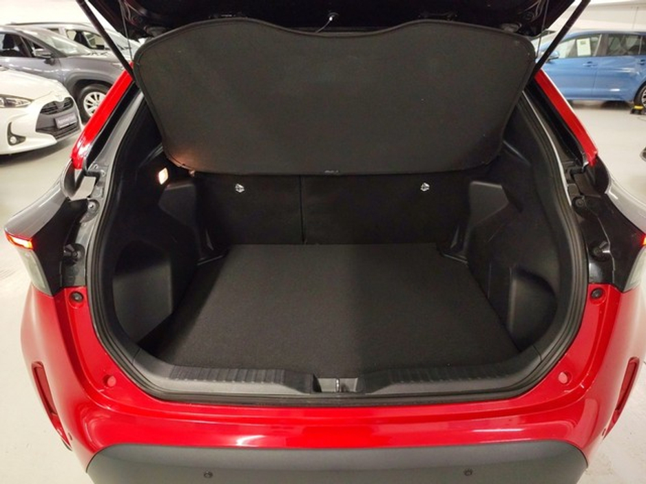 2023 Toyota Yaris Cross LUNA SPORT €29,950