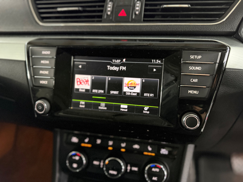 2016 Skoda Superb - image 26