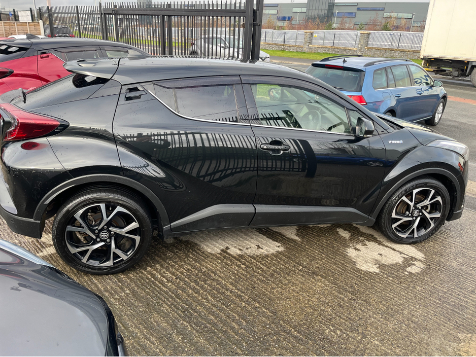 2019 Toyota C-HR 1.8 HYBRID AUTO LOW KM HIGH SPEC €20,950