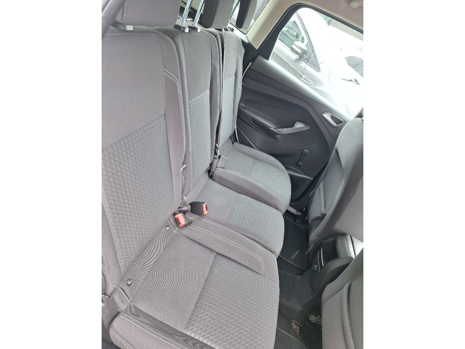 2017 Ford C-Max - image 6