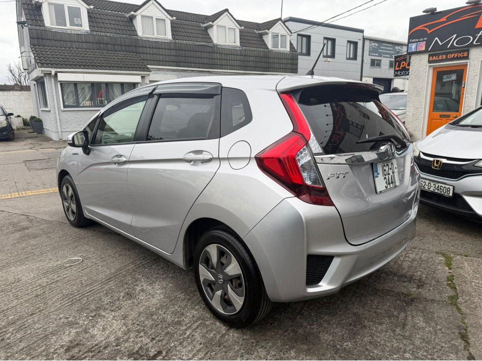 2016 Honda Fit - image 14