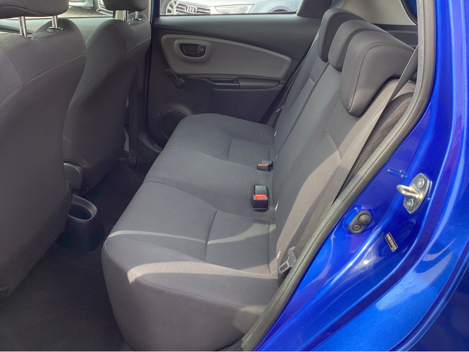 2020 Toyota Yaris - image 14