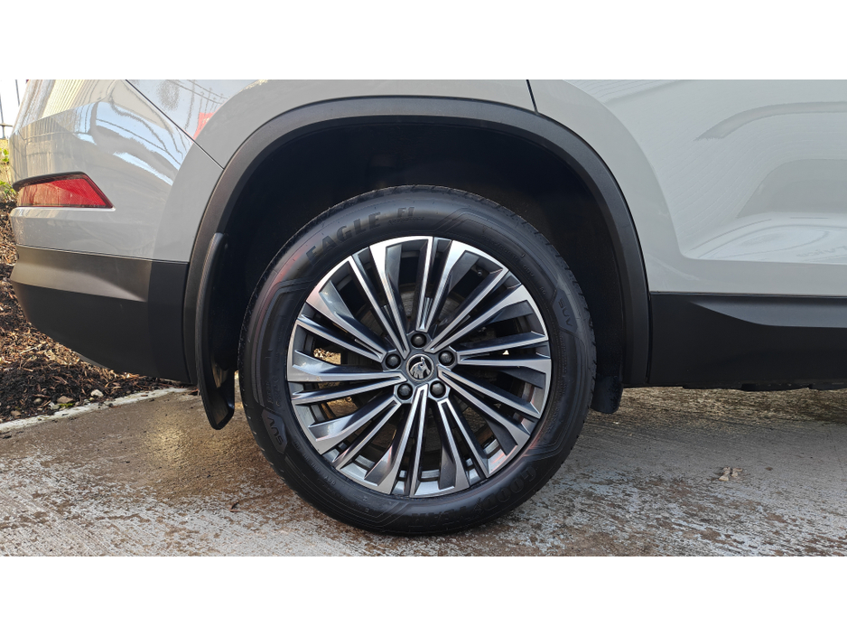 2023 Skoda Kodiaq - image 7