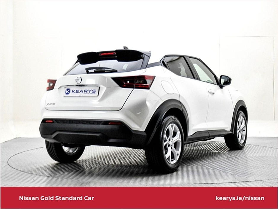 2020 Nissan Juke - image 12