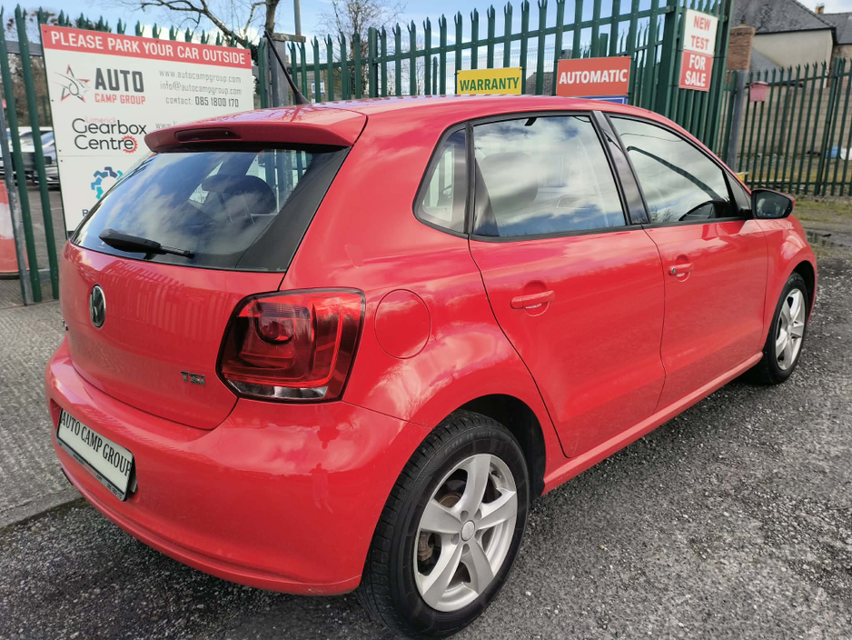 2011 Volkswagen Polo - image 5
