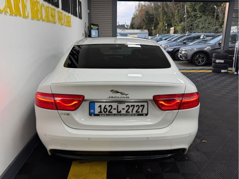 2016 Jaguar XE 2.0D R-sport (163PS) 4DR €12,777