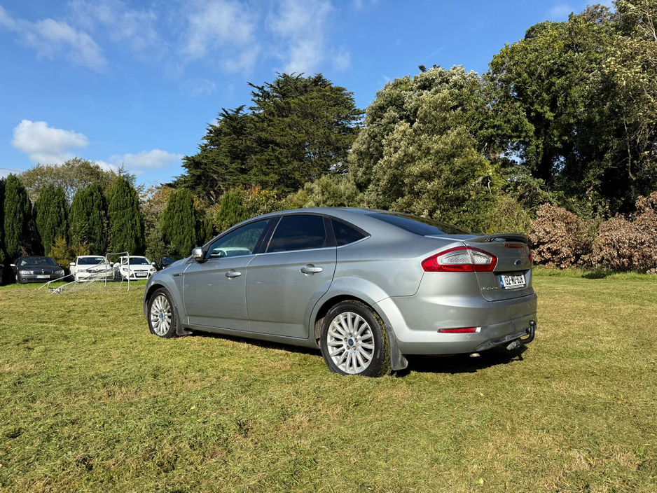 2013 Ford Mondeo - image 14