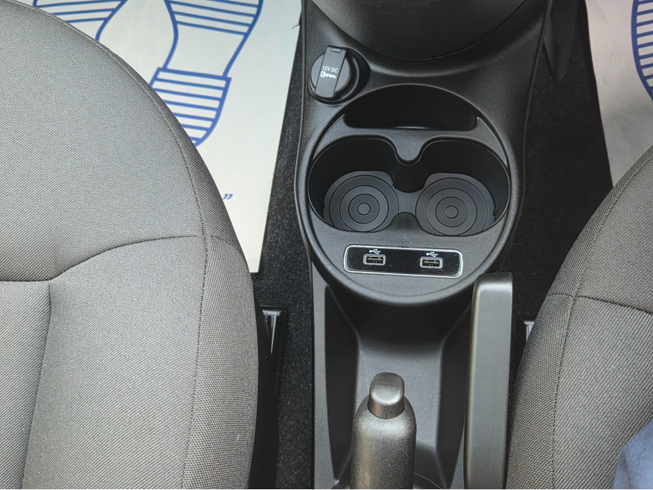 2024 Fiat 500 - image 21