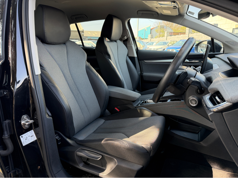 2023 Skoda Enyaq - image 13