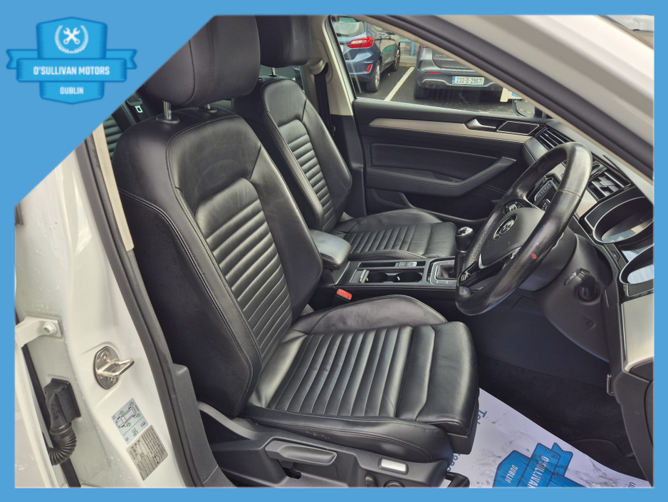 2016 Volkswagen Passat - image 12