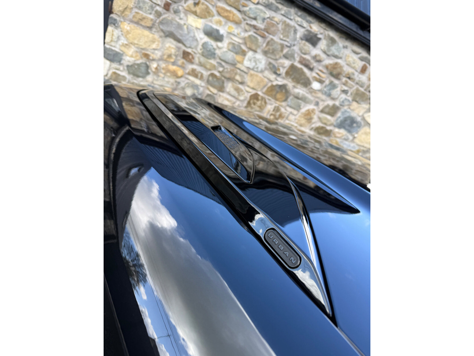 2026 Land Rover Defender - image 19