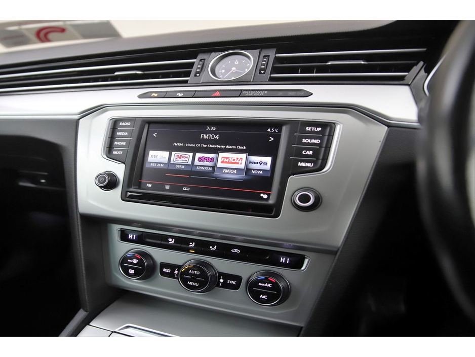 2016 Volkswagen Passat 1.6 TDI COMFORTLINE 120BHP M6F 6SPD €13,890