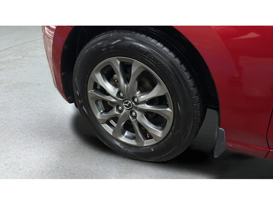 2017 Mazda Demio - image 10