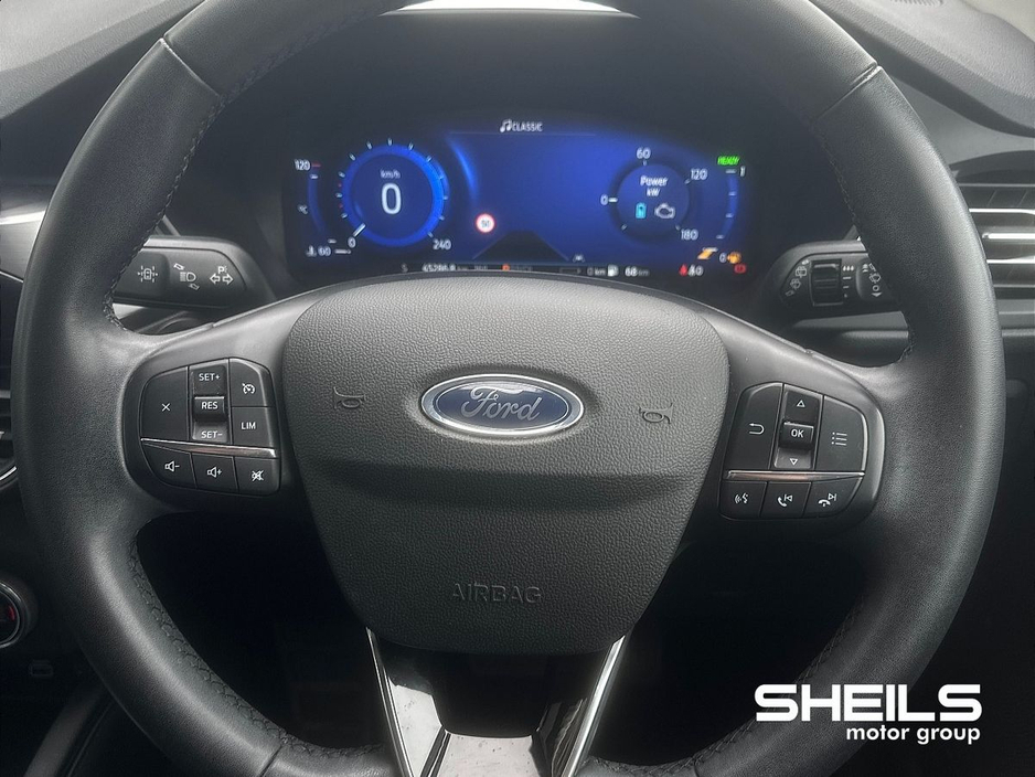 2022 Ford Kuga - image 41