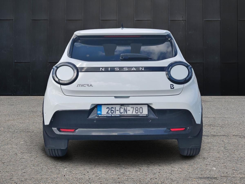 2026 Nissan Micra - image 9