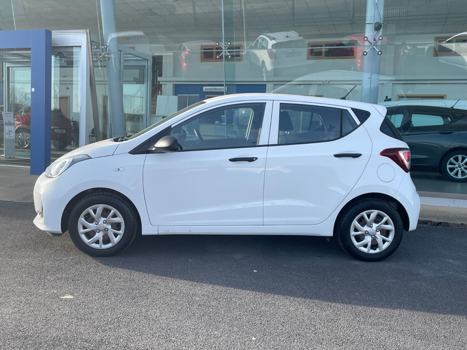 2019 Hyundai i10 - image 3