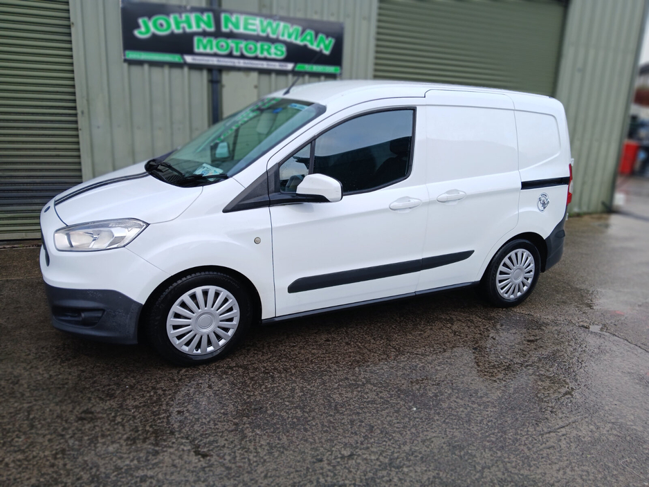 2017 Ford Transit Courier  €6,995
