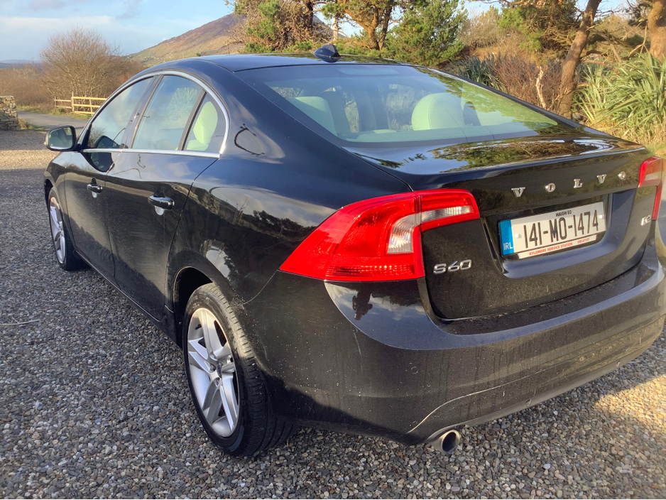 2014 Volvo S60 D2 SE 4DR €5,000