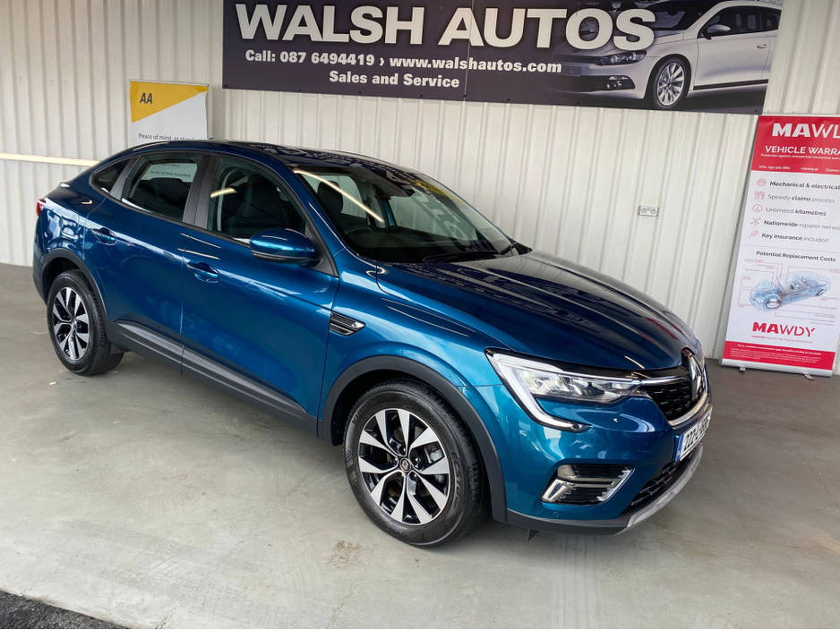 2022 Renault Arkana - image 2