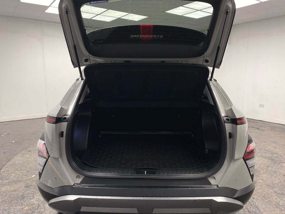 2024 Hyundai Kona - image 9