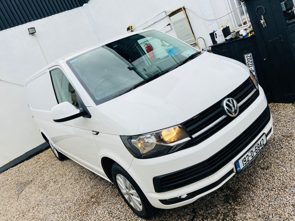 2019 Volkswagen Transporter  €16,750