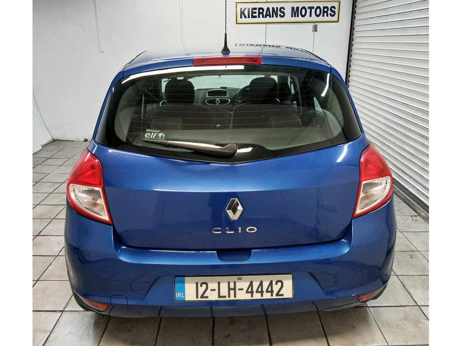 2012 Renault Clio - image 4