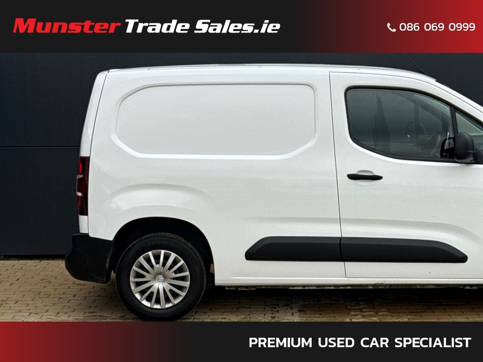 2022 Citroen Berlingo 1.5 BlueHDI 1 Owner Low Kms €12,950