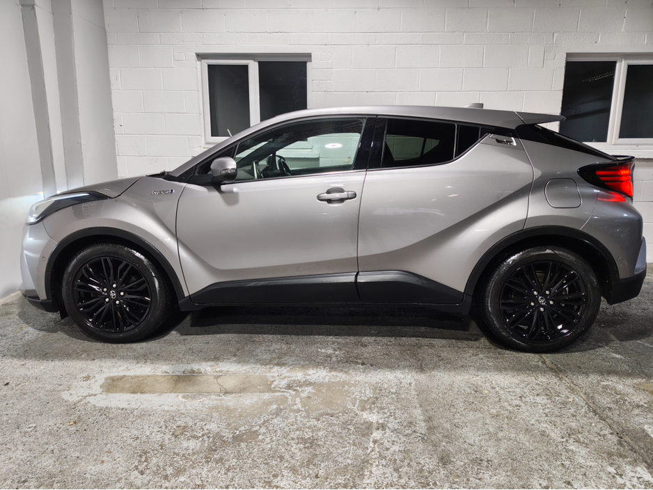 2022 Toyota C-HR 1.8 HYBRID SOL 4DR AUTO €21,995