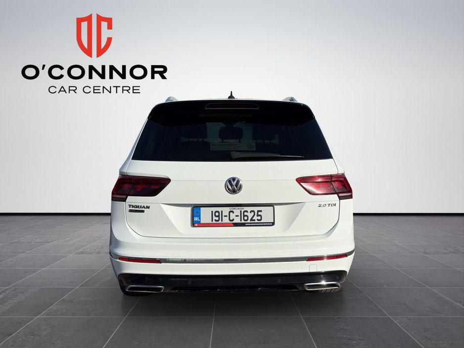 2019 Volkswagen Tiguan "White looks, tech-rich cabin and sport-inspired feel — the SUV that makes every drive feel special" €29,888