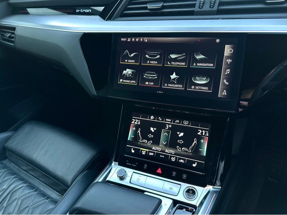 2022 Audi e-tron 55 300KW Q S LINE A €34,950