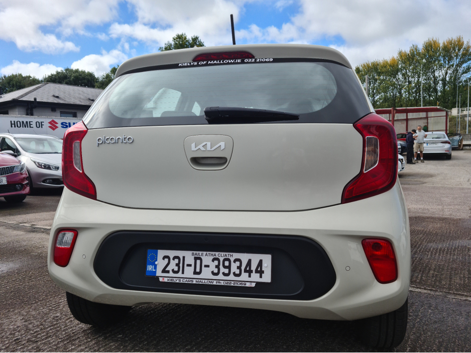 2023 Kia Picanto - image 3
